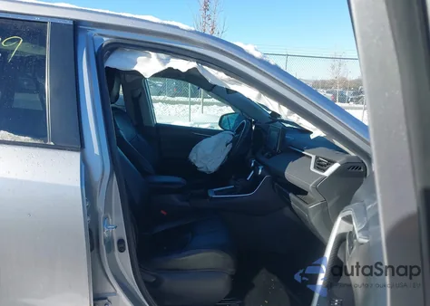 2022 Toyota Rav4 Le z USA, uszkodzony, nr VIN 2T3G1RFV8NC269564